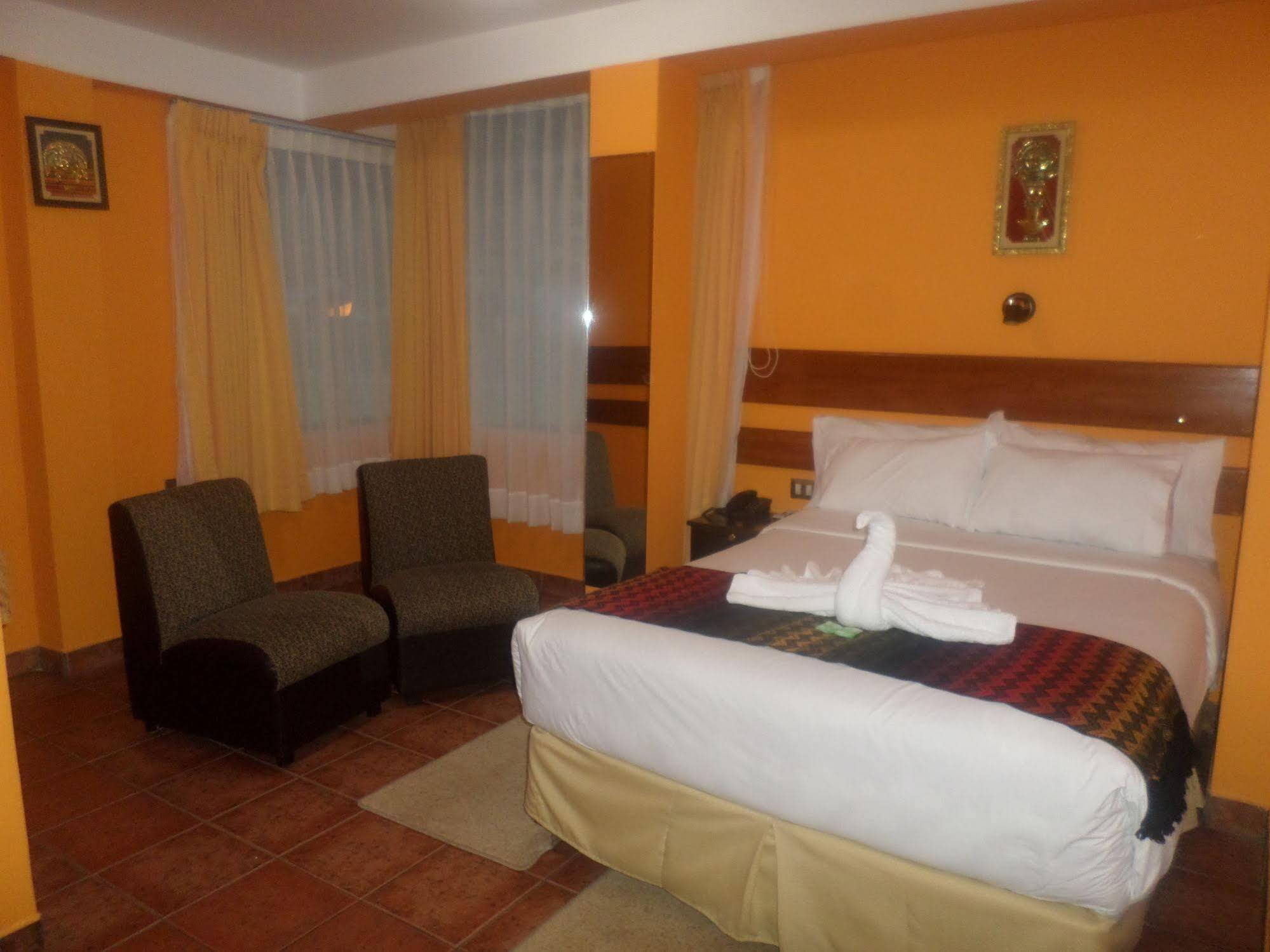 Hotel Rio Dorado Machupicchu ภายนอก รูปภาพ