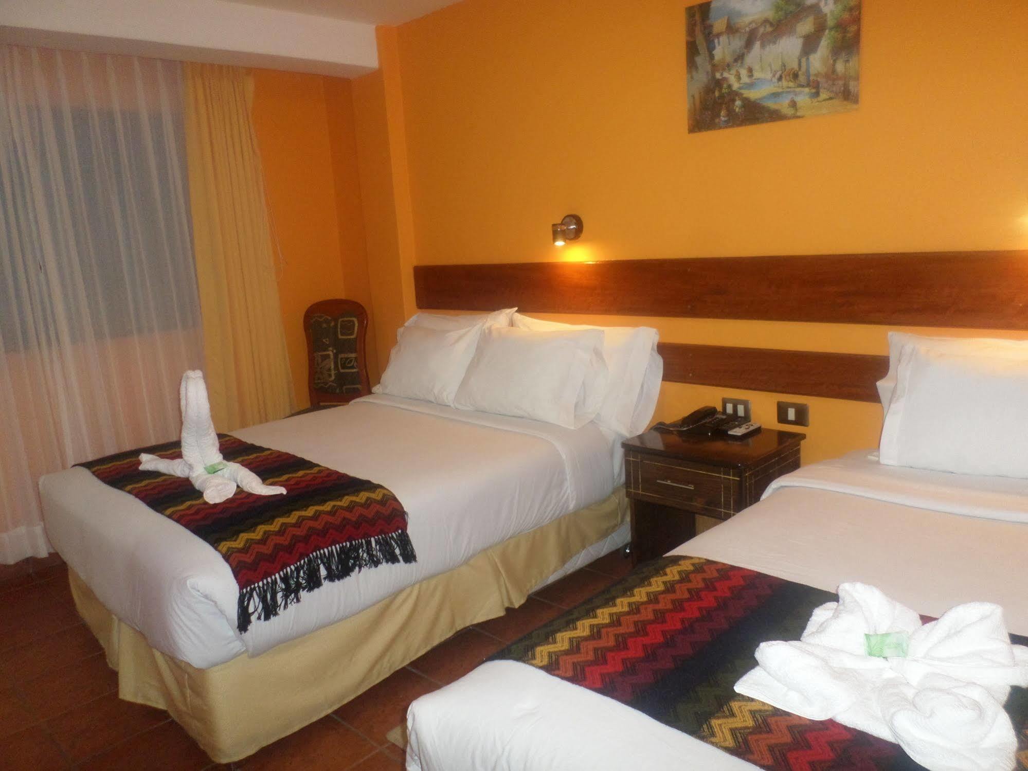 Hotel Rio Dorado Machupicchu ภายนอก รูปภาพ