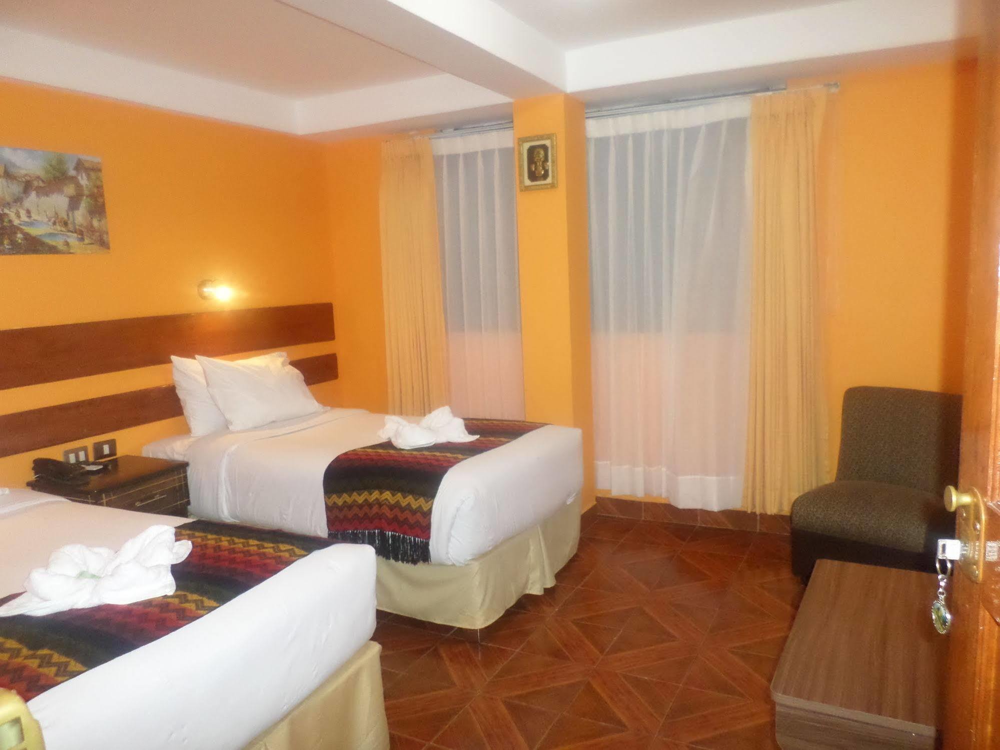 Hotel Rio Dorado Machupicchu ภายนอก รูปภาพ